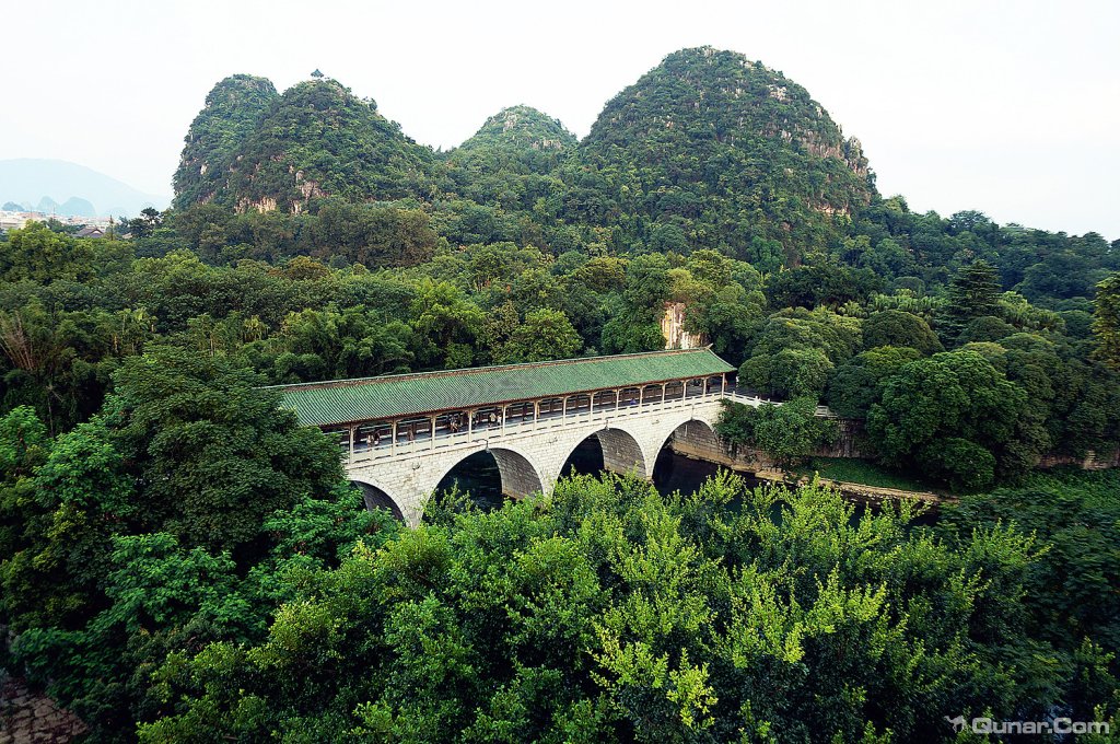 花桥虹影精品客栈(桂林七星公园店)