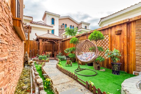 桔子温泉度假别墅(营口山海广场店)(原青龙山大街店)